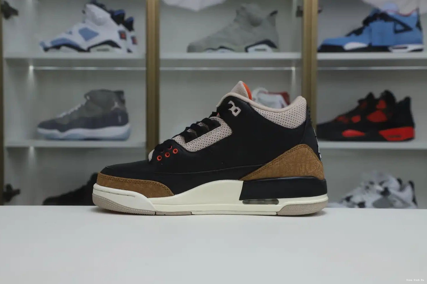 AIR DESERT Kimikick CT8532 CEMENT JORDAN 3 0511